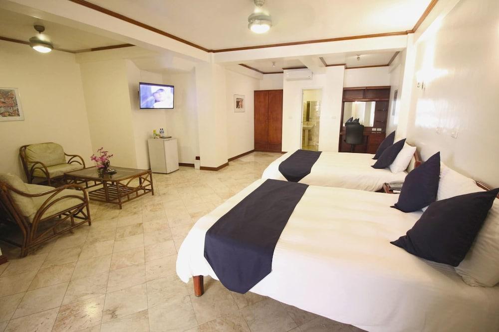 Mermaid Resort Puerto Galera Ngoại thất bức ảnh
