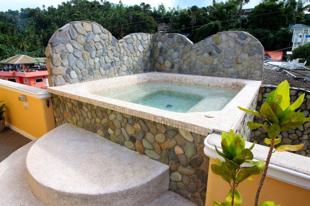 Mermaid Resort Puerto Galera Ngoại thất bức ảnh