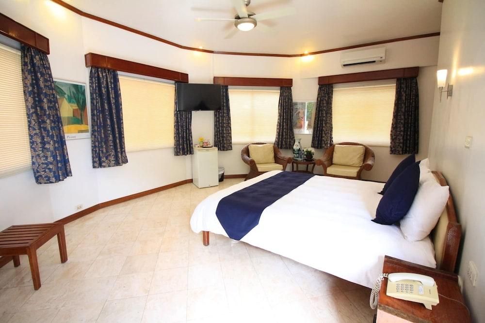 Mermaid Resort Puerto Galera Ngoại thất bức ảnh