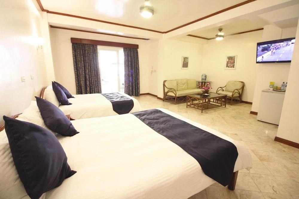 Mermaid Resort Puerto Galera Ngoại thất bức ảnh