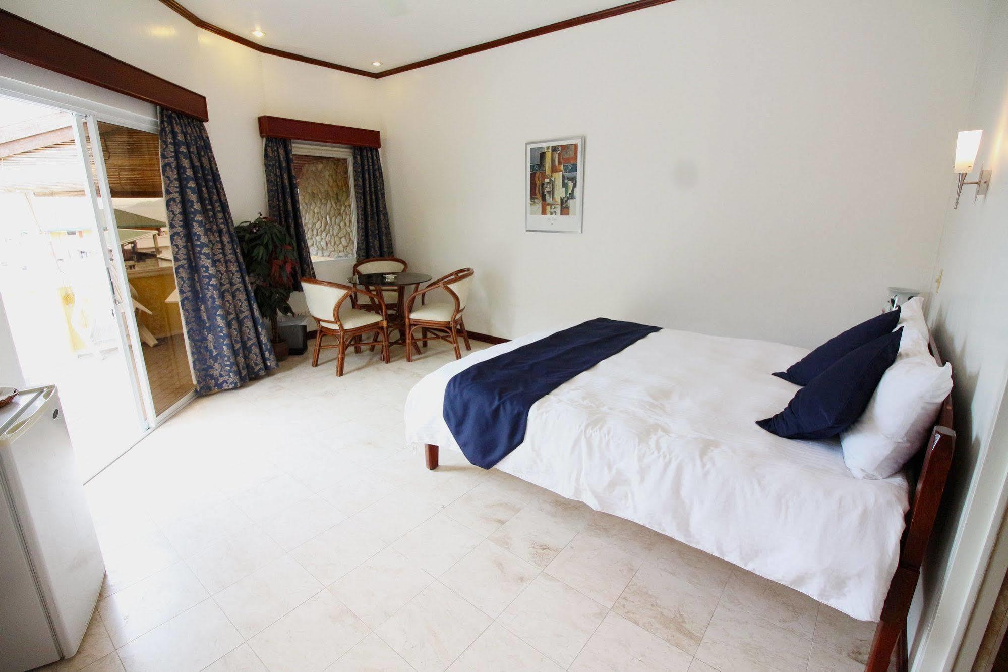 Mermaid Resort Puerto Galera Ngoại thất bức ảnh